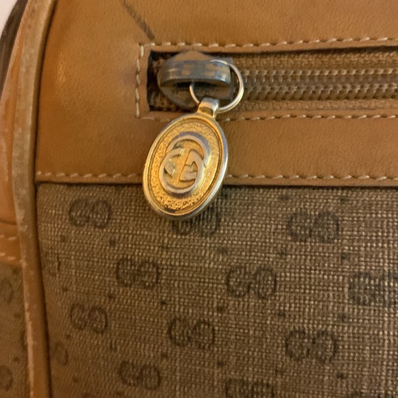 Womens Vintage Gucci Handbag in great condition - Picture 3 of 6